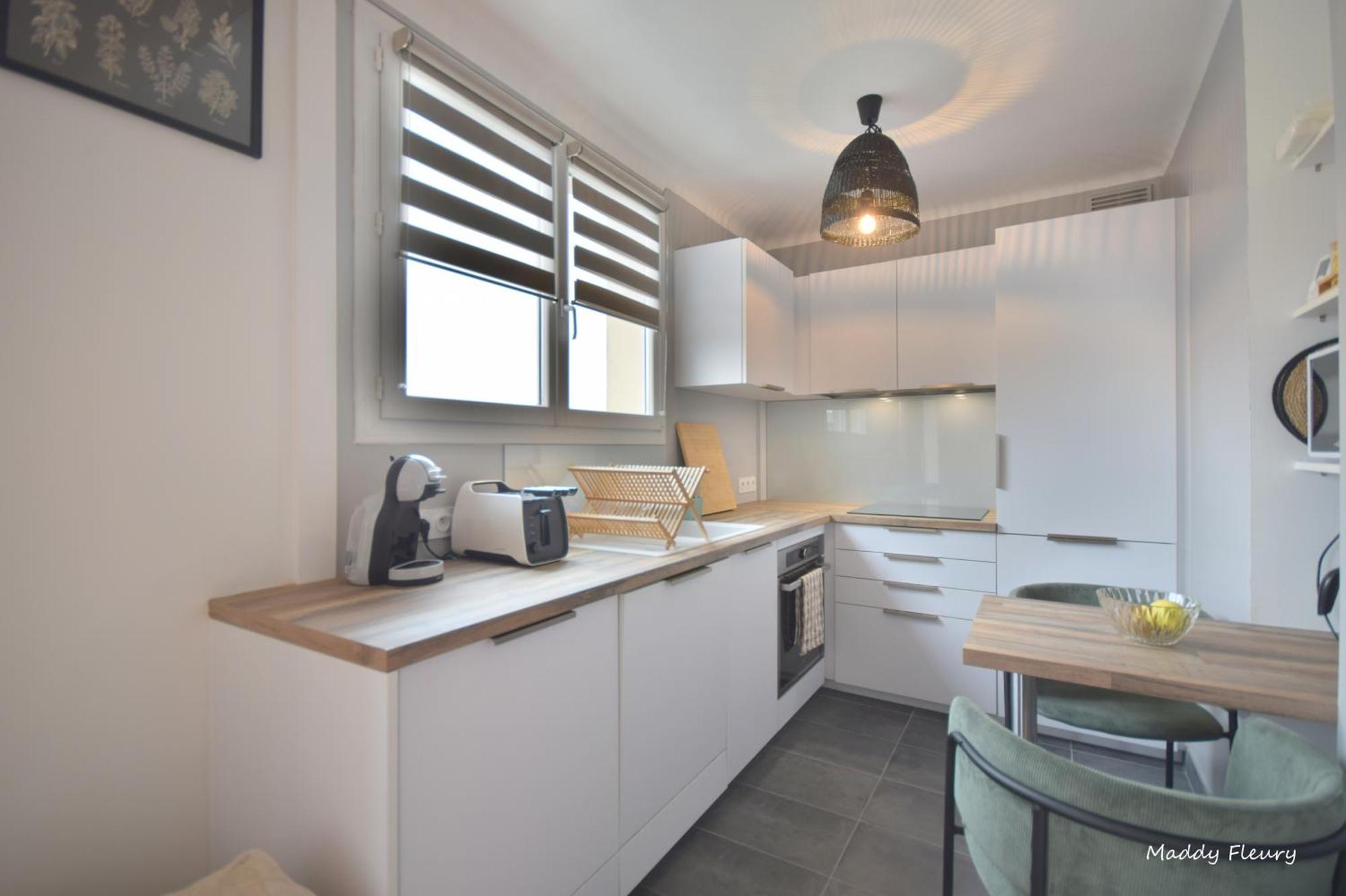 3 Chambres, Proche Centre Ville, Parking Gratuit Apartment *