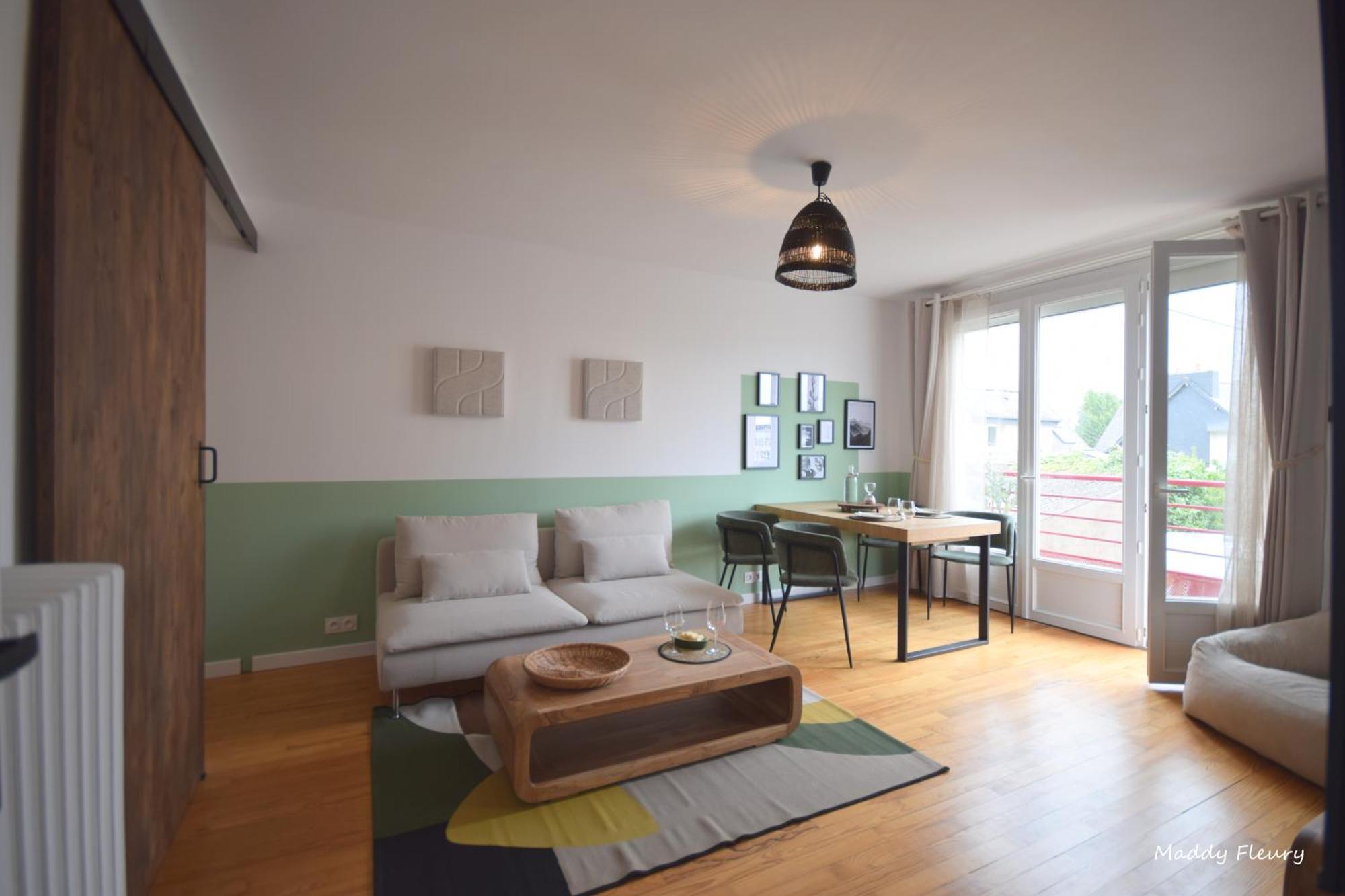 3 Chambres, Proche Centre Ville, Parking Gratuit * Vannes